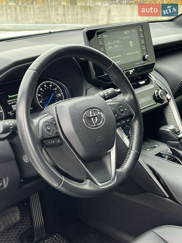 Позашляховик / Кросовер Toyota Venza 2020 в Києві