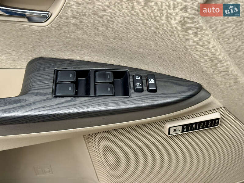 Внедорожник / Кроссовер Toyota Venza 2010 в Киеве