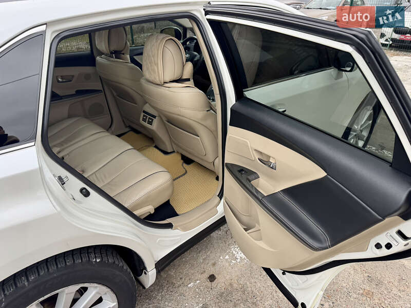 Внедорожник / Кроссовер Toyota Venza 2010 в Киеве