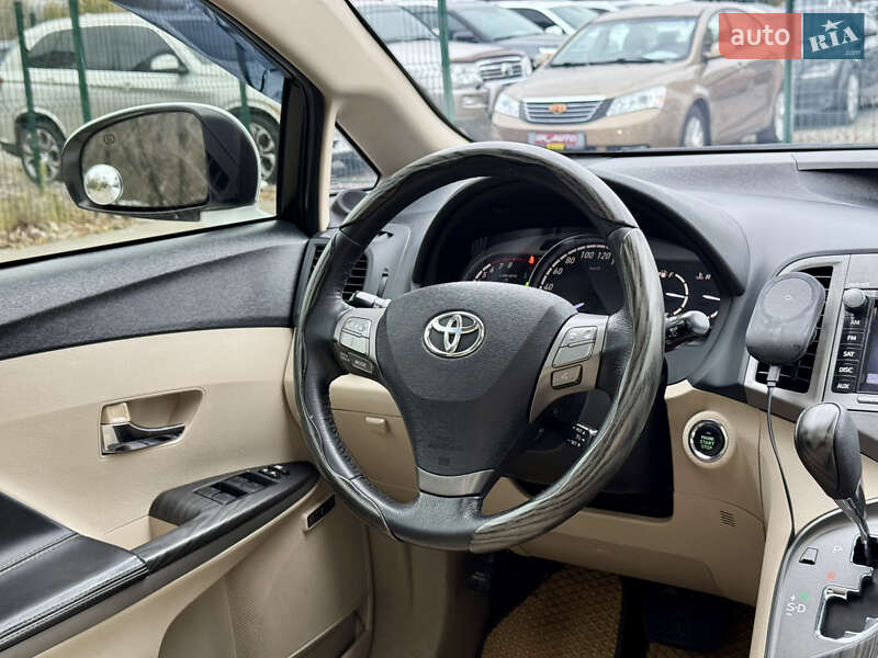 Внедорожник / Кроссовер Toyota Venza 2010 в Киеве