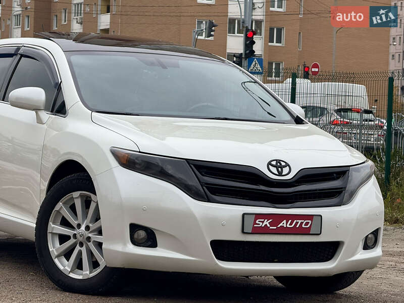 Внедорожник / Кроссовер Toyota Venza 2010 в Киеве