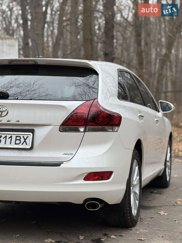 Внедорожник / Кроссовер Toyota Venza 2013 в Знаменке