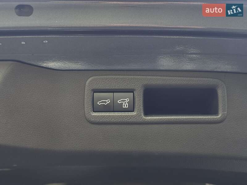 Позашляховик / Кросовер Toyota Venza 2020 в Тернополі