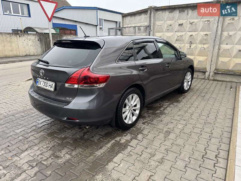 Позашляховик / Кросовер Toyota Venza 2014 в Хмельницькому