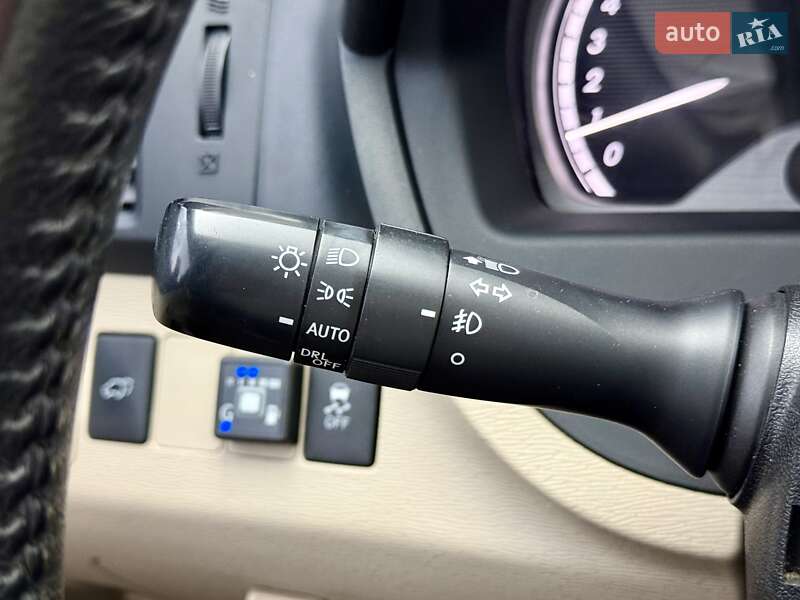 Внедорожник / Кроссовер Toyota Venza 2010 в Харькове фото 21 Внедорожник / Кроссовер Toyota Venza 2010 в Харькове