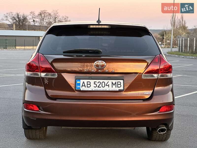 Позашляховик / Кросовер Toyota Venza 2014 в Вінниці