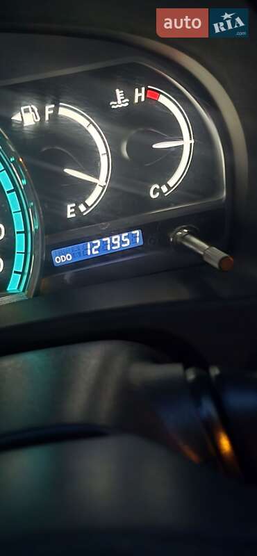 Позашляховик / Кросовер Toyota Venza 2010 в Києві