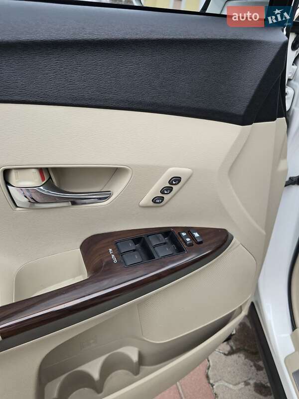 Позашляховик / Кросовер Toyota Venza 2013 в Обухові фото 10 Позашляховик / Кросовер Toyota Venza 2013 в Обухові