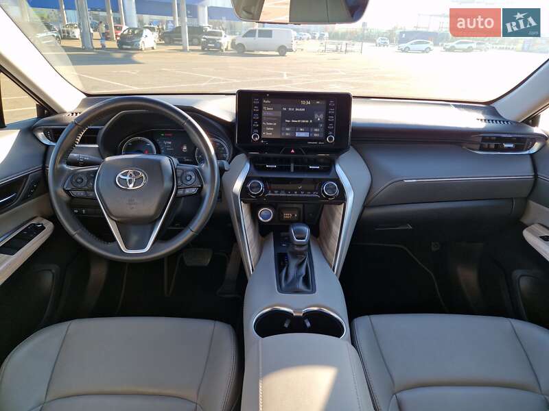 Внедорожник / Кроссовер Toyota Venza 2022 в Киеве