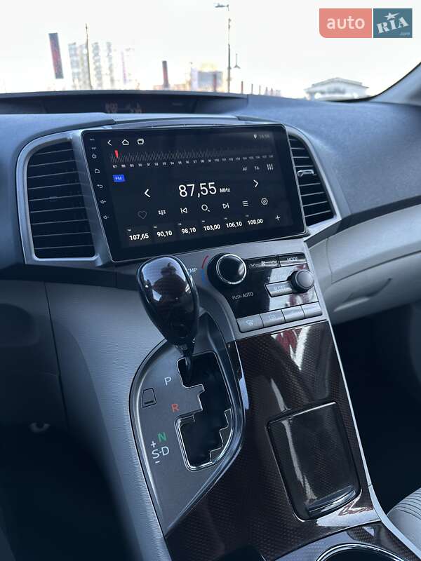 Внедорожник / Кроссовер Toyota Venza 2011 в Белогородке