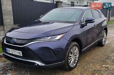 Позашляховик / Кросовер Toyota Venza 2021 в Рівному