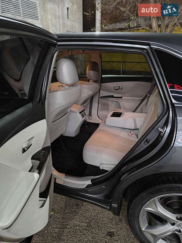 Внедорожник / Кроссовер Toyota Venza 2010 в Одессе