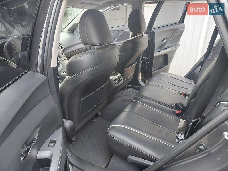 Внедорожник / Кроссовер Toyota Venza 2013 в Петропавловской Борщаговке