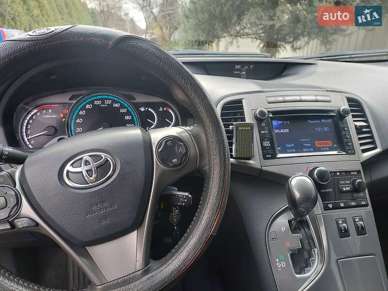 Внедорожник / Кроссовер Toyota Venza 2013 в Петропавловской Борщаговке