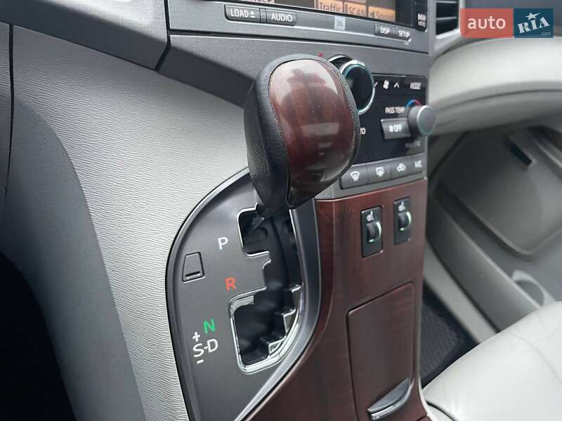 Внедорожник / Кроссовер Toyota Venza 2011 в Киеве