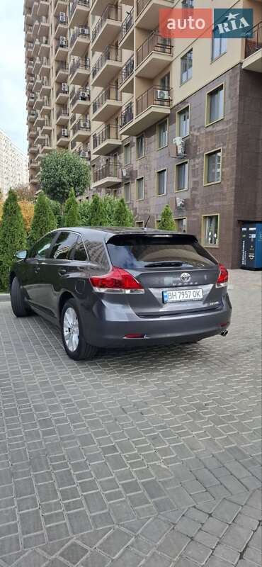 Позашляховик / Кросовер Toyota Venza 2015 в Одесі