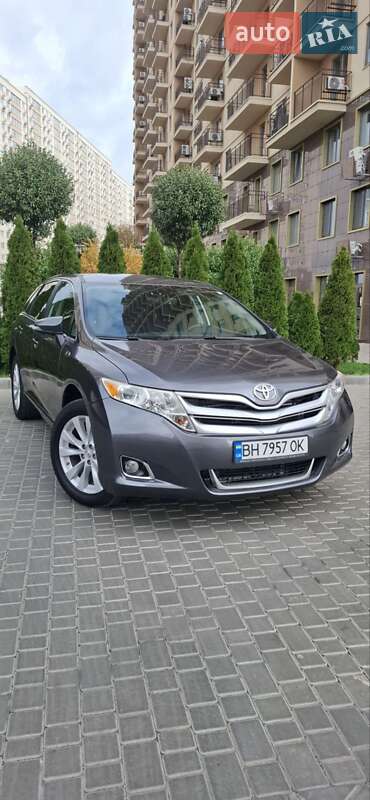 Позашляховик / Кросовер Toyota Venza 2015 в Одесі
