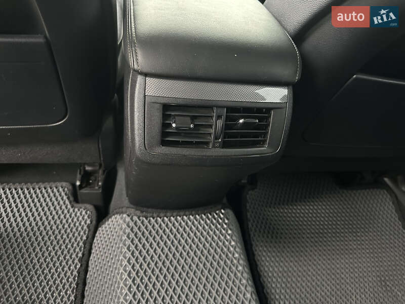 Внедорожник / Кроссовер Toyota Venza 2014 в Днепре фото 7 Внедорожник / Кроссовер Toyota Venza 2014 в Днепре