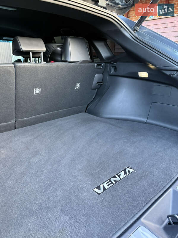Позашляховик / Кросовер Toyota Venza 2022 в Харкові