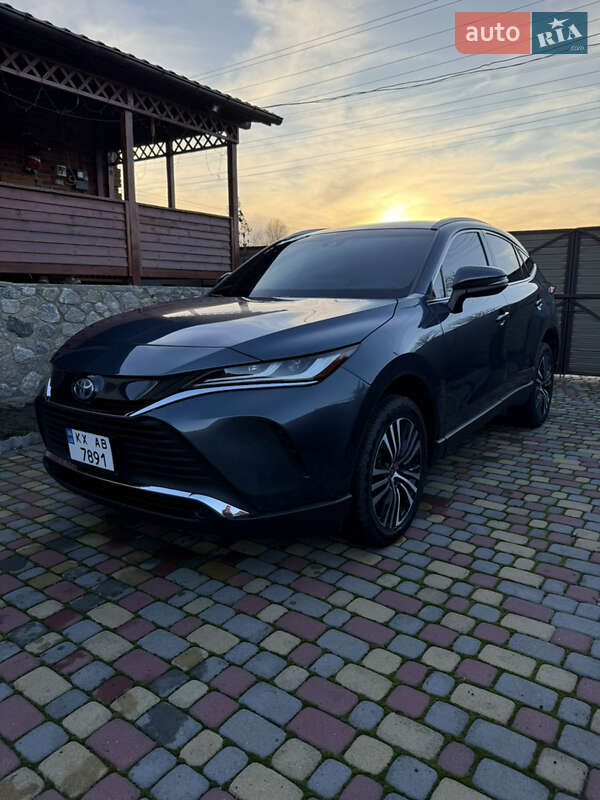 Позашляховик / Кросовер Toyota Venza 2022 в Харкові