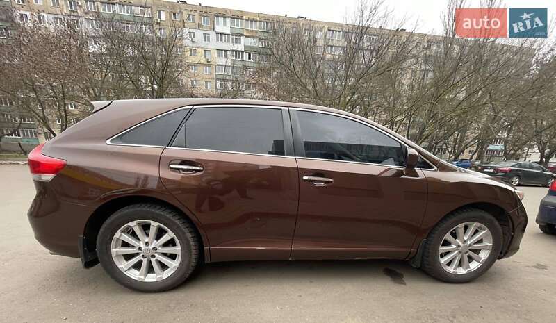 Внедорожник / Кроссовер Toyota Venza 2011 в Николаеве