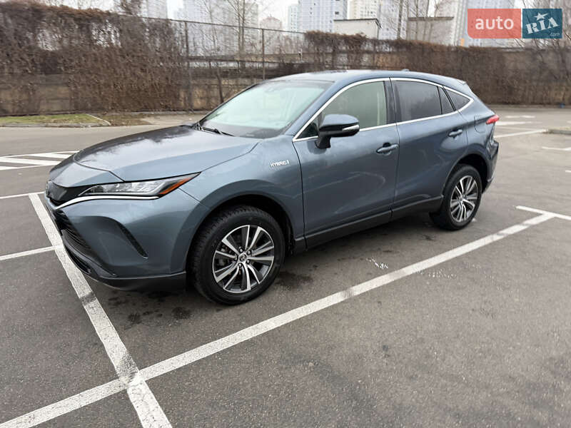 Позашляховик / Кросовер Toyota Venza 2021 в Києві