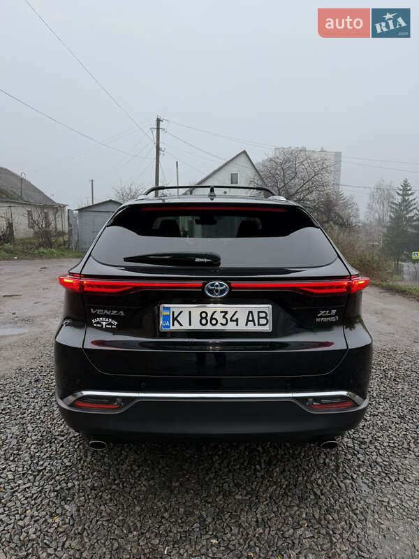 Позашляховик / Кросовер Toyota Venza 2022 в Фастові