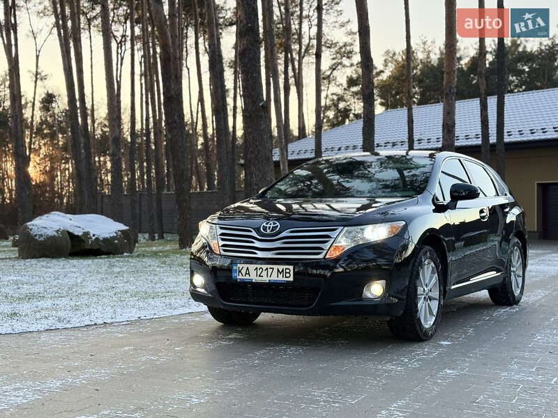 Позашляховик / Кросовер Toyota Venza 2011 в Житомирі