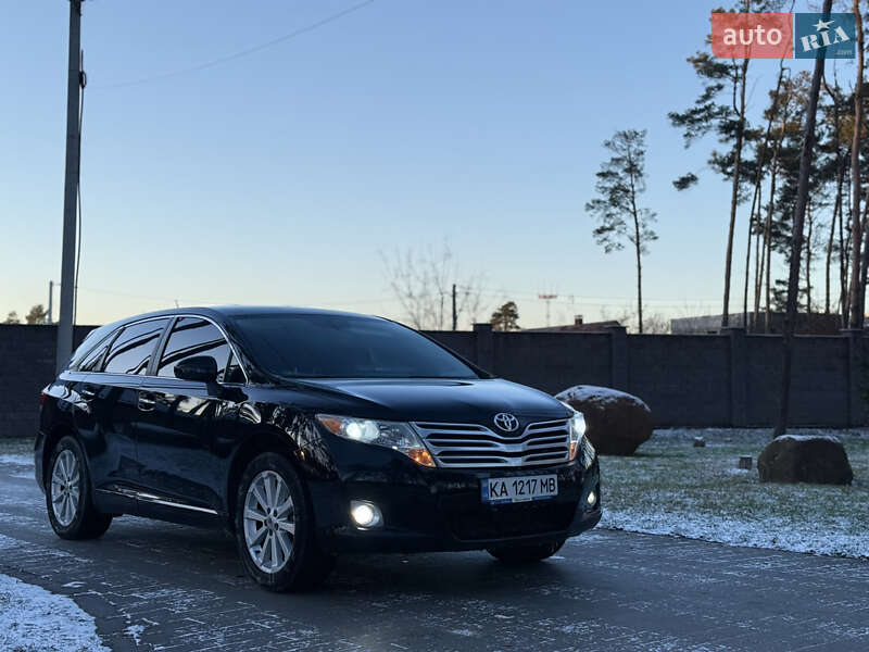 Позашляховик / Кросовер Toyota Venza 2011 в Житомирі