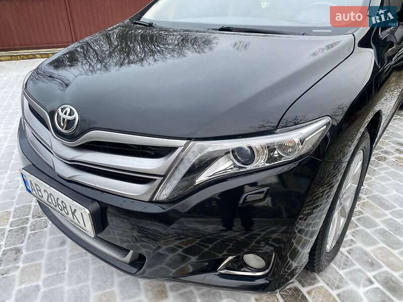 Позашляховик / Кросовер Toyota Venza 2013 в Вінниці