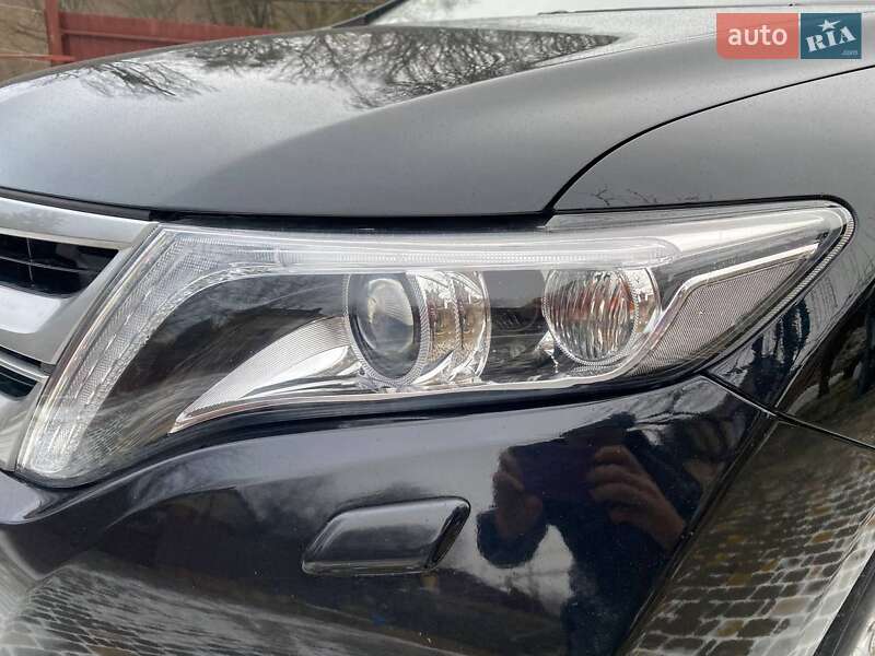 Позашляховик / Кросовер Toyota Venza 2013 в Вінниці