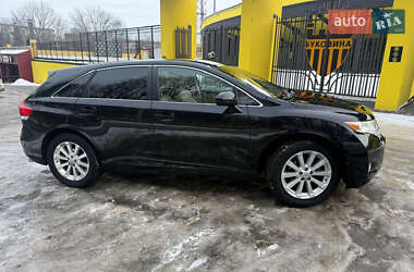 Позашляховик / Кросовер Toyota Venza 2010 в Чернівцях