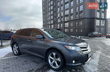 Внедорожник / Кроссовер Toyota Venza 2010 в Хмельницком