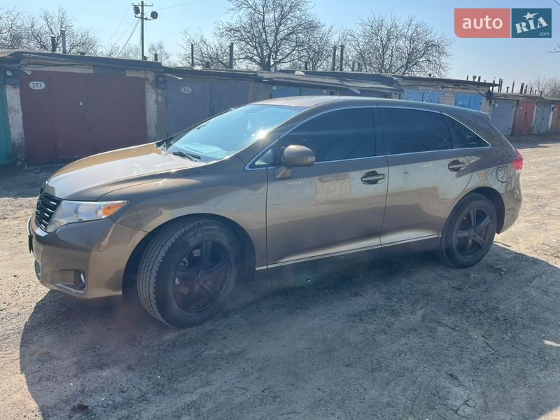 Внедорожник / Кроссовер Toyota Venza 2011 в Ладыжине