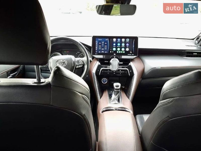 Внедорожник / Кроссовер Toyota Venza 2021 в Киеве