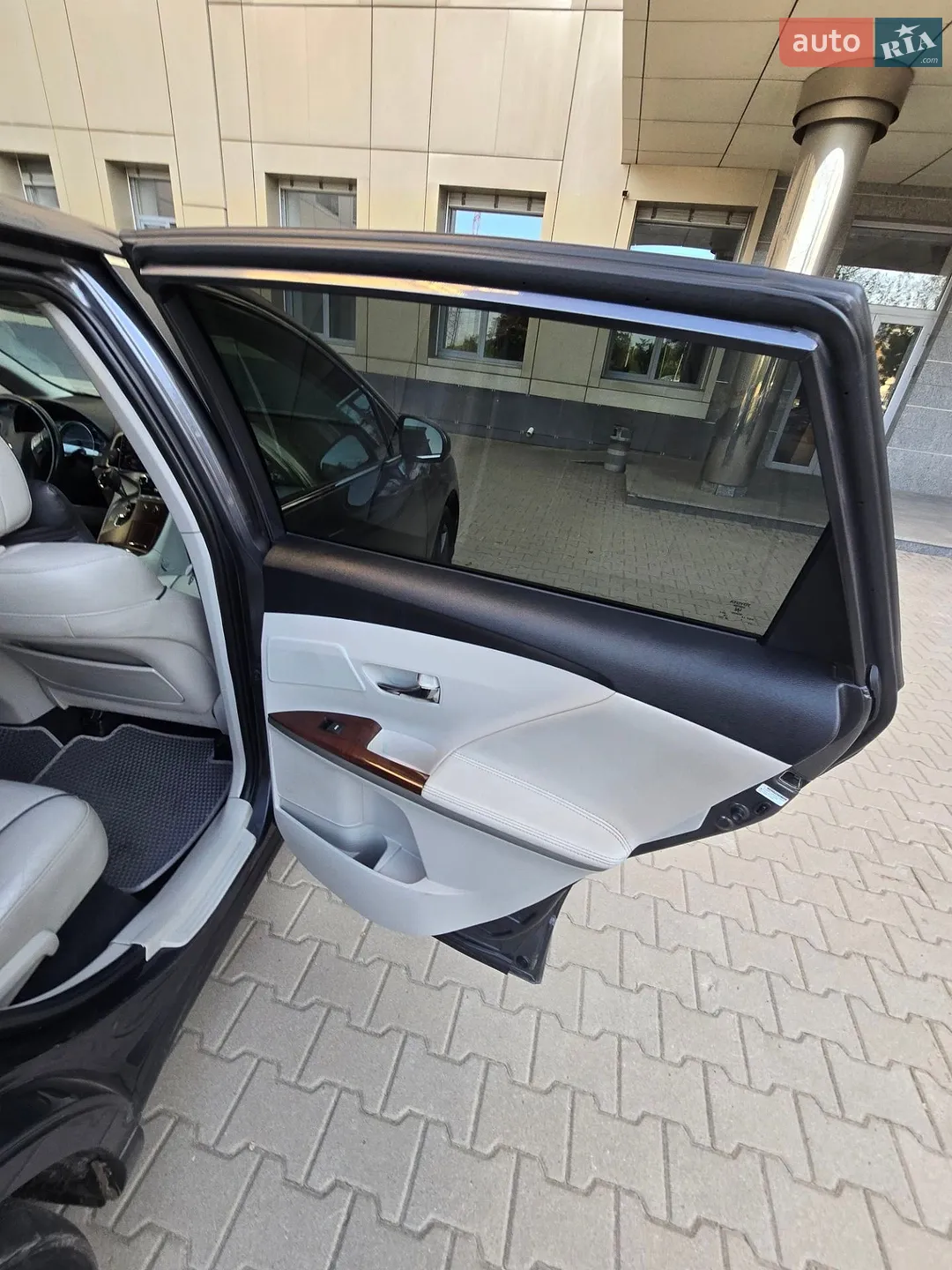 2010 Toyota Venza - мініатюра 16