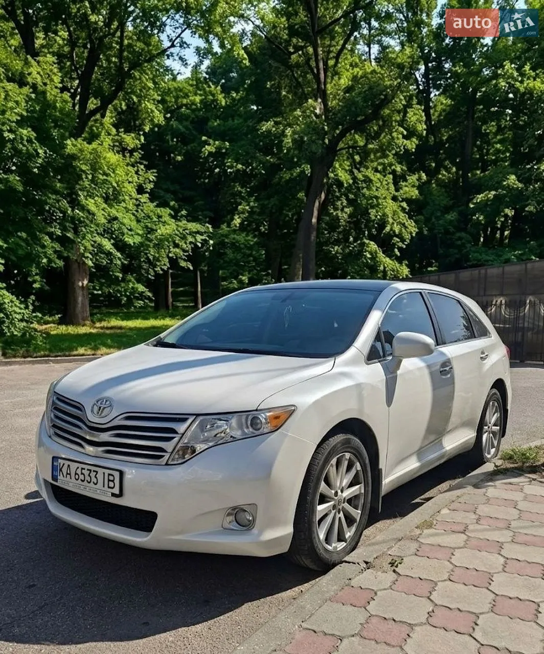 2010 Toyota Venza - фото 1
