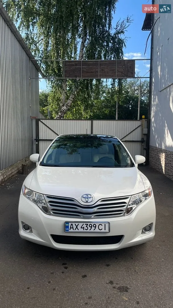 2010 Toyota Venza - мініатюра 2