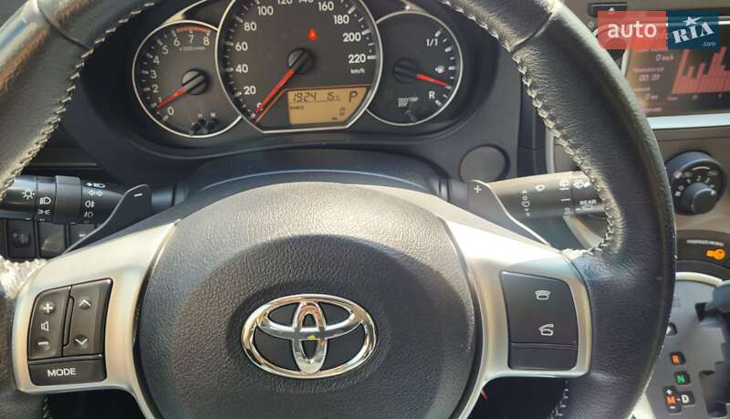 Мікровен Toyota Verso-S 2013 в Львові