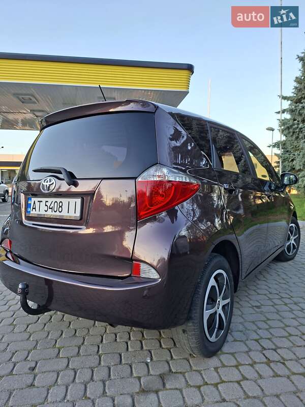 Микровэн Toyota Verso-S 2014 в Ивано-Франковске