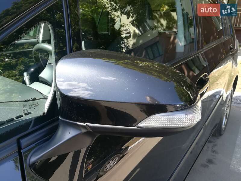 Мінівен Toyota Verso 2014 в Одесі