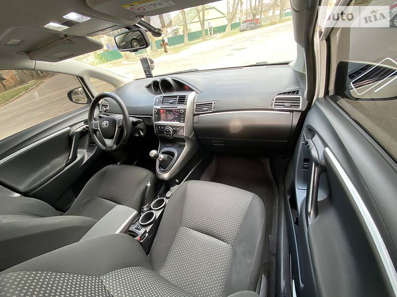 Мінівен Toyota Verso 2013 в Хмельницькому фото 19 Мінівен Toyota Verso 2013 в Хмельницькому