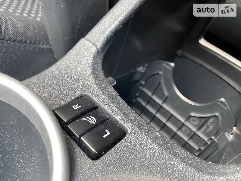 Мінівен Toyota Verso 2013 в Хмельницькому фото 31 Мінівен Toyota Verso 2013 в Хмельницькому