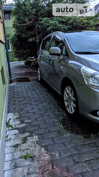 Универсал Toyota Verso 2012 в Ровно фото 5 Универсал Toyota Verso 2012 в Ровно