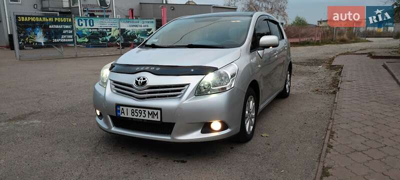 Toyota Verso 2010