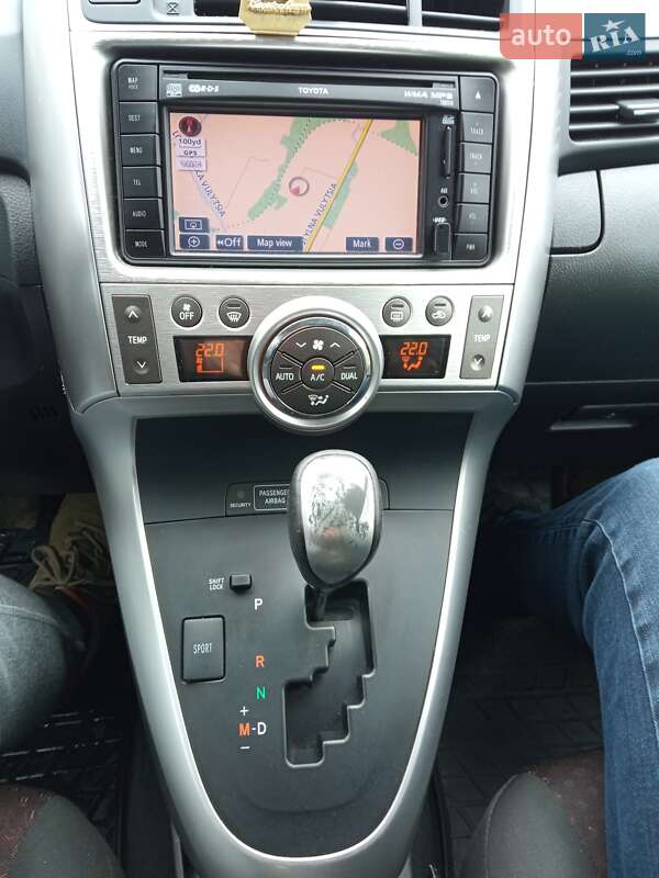 Минивэн Toyota Verso 2011 в Тернополе