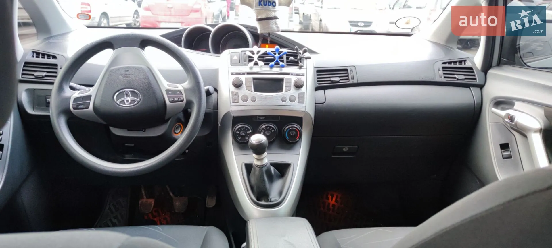 2011 Toyota Verso - мініатюра 10
