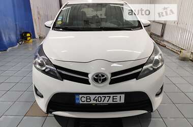 Минивэн Toyota Verso 2015 в Прилуках