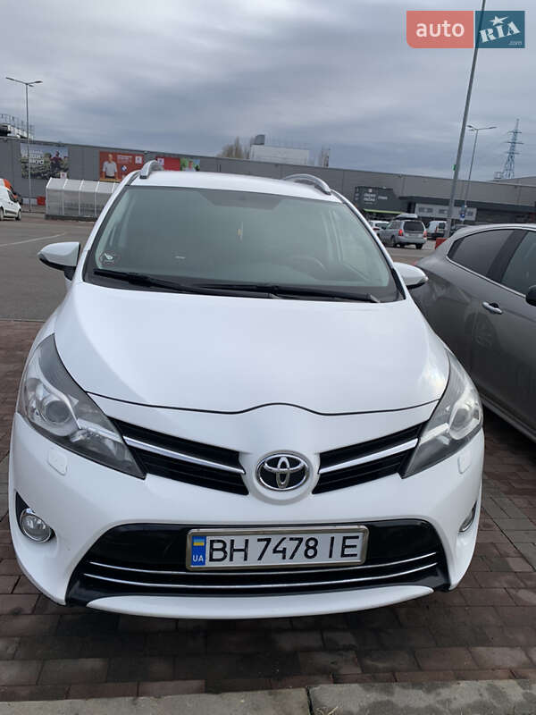 Минивэн Toyota Verso 2013 в Одессе