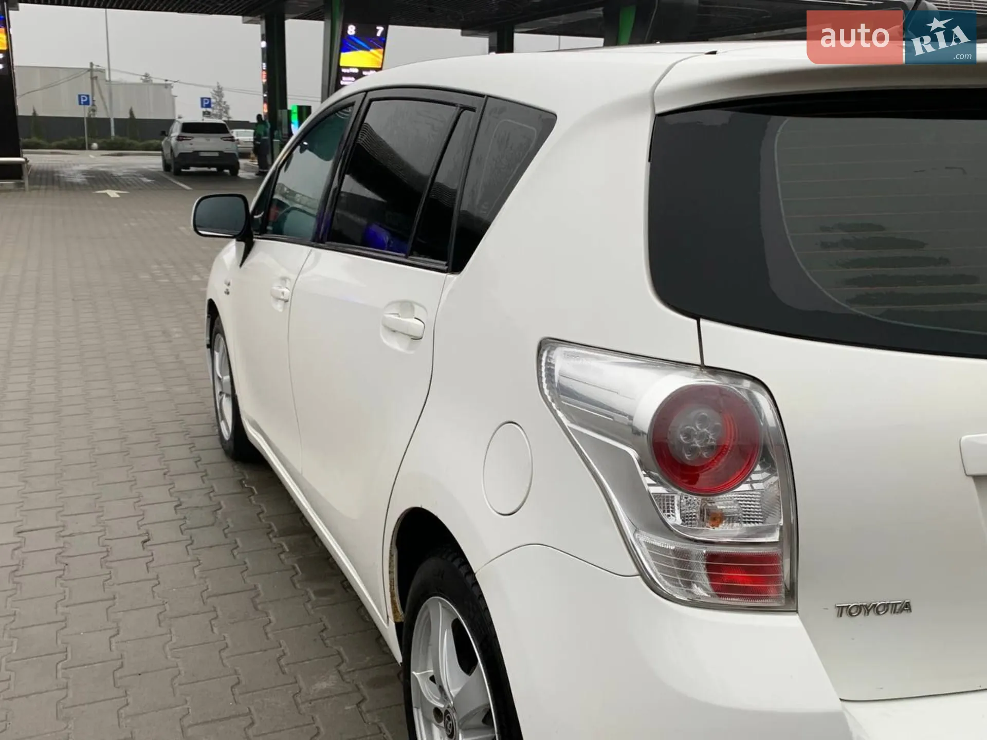 2010 Toyota Verso - мініатюра 11